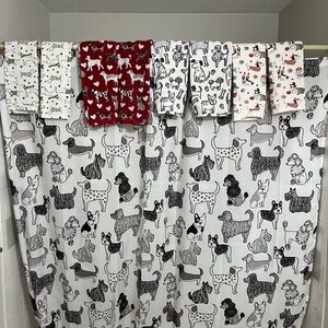 Used Puppy Love 💗🩷🖤🩶🤍❤️Dog Pattern Shower Curtain 4 Puppy hand  towel sets